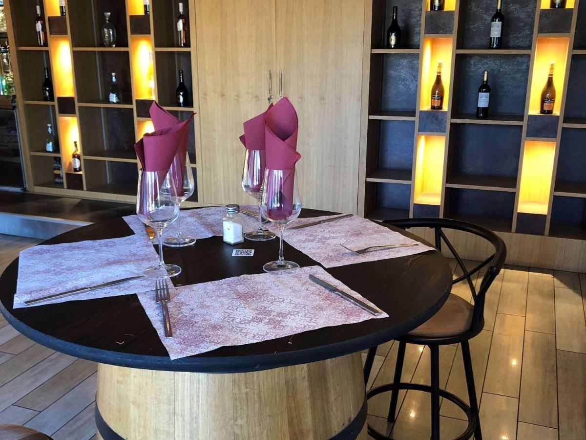 Hotel Ibis Budget Nice Palais Nikaia Екстериор снимка