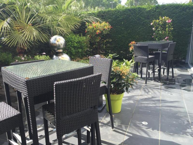 Hotel Ibis Budget Nice Palais Nikaia Екстериор снимка